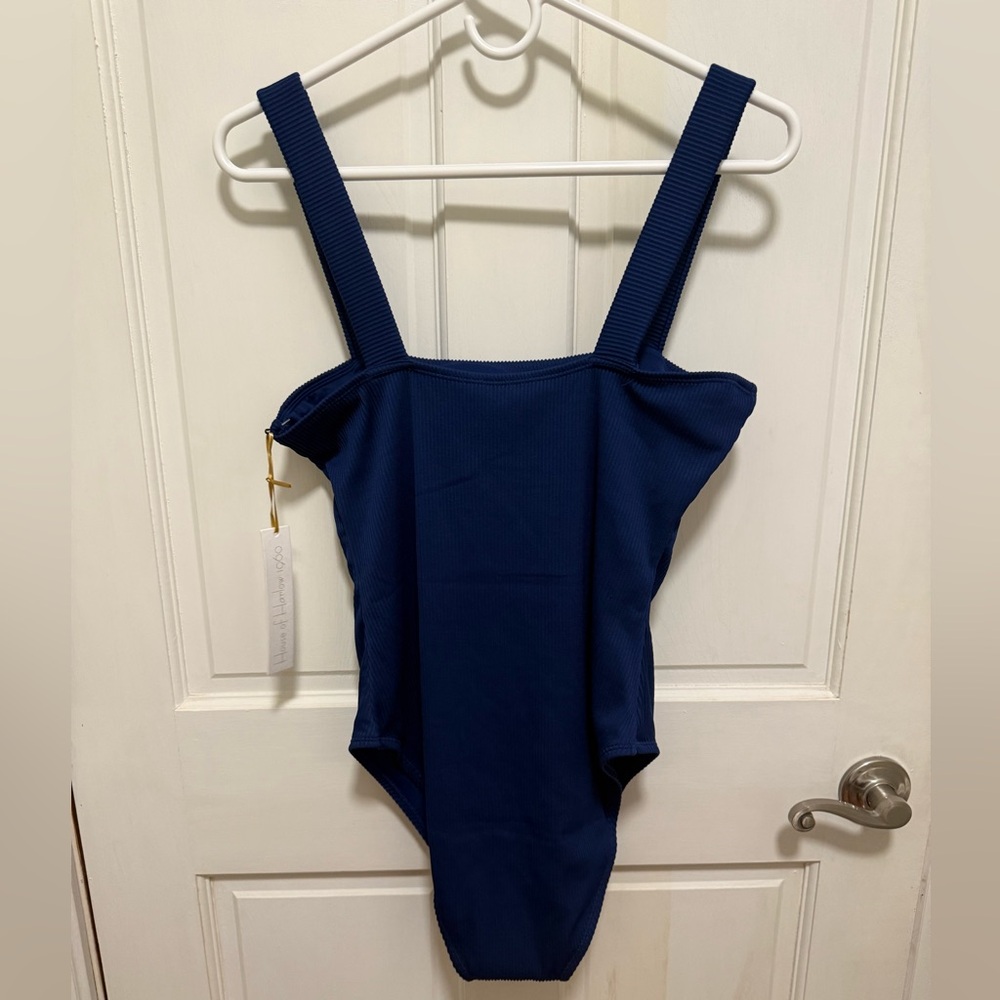 NWT Women’s House of Harlow Navy Ribbed One-Piece Swimsuit with Wide Straps-XL - Picture 2 of 4